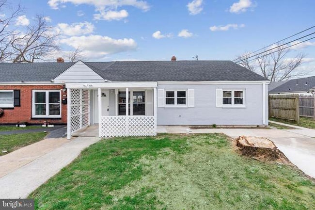 property at 372 Sheridan Dr
