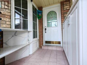 188 Milliken Meadows Dr in Markham, ON - Building Photo - Building Photo