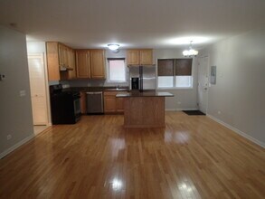 2843 N Harlem Ave in Chicago, IL - Building Photo - Building Photo