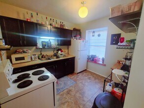 79 Queen St in Kingston, ON - Building Photo - Building Photo