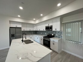 2341 Ulric St in San Diego, CA - Building Photo