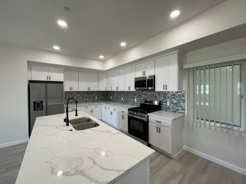 2341 Ulric St in San Diego, CA - Building Photo