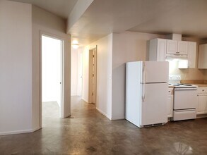 1825 Mill St, Unit 1827 in Eugene, OR - Building Photo - Building Photo