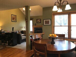 16842 Hanover Ln in Eden Prairie, MN - Building Photo - Building Photo