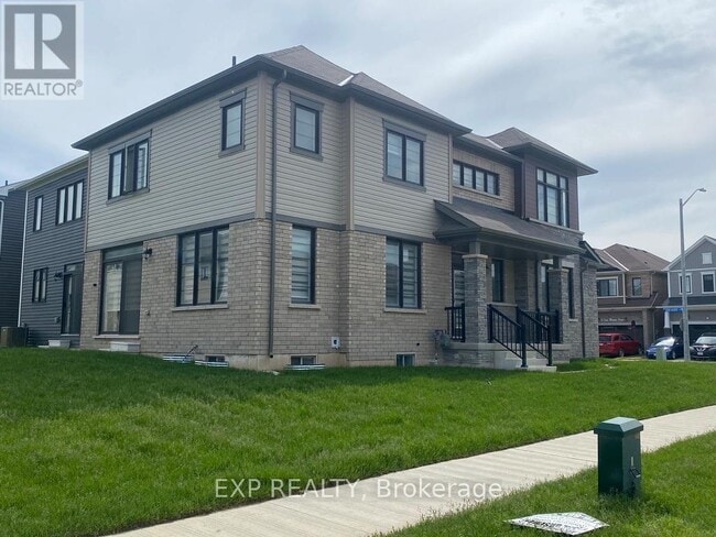 2 Sun Hvn Ln in Thorold, ON - Building Photo - Building Photo