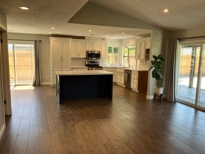 3305 Soda Canyon Dr in Ceres, CA - Building Photo - Building Photo