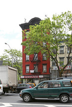 180 First Ave in New York, NY - Building Photo - Building Photo