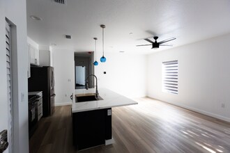 527 N Garden Ave in Clearwater, FL - Building Photo - Building Photo