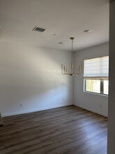 4570 S Renaissance Dr, Unit 103 in Gilbert, AZ - Building Photo - Building Photo