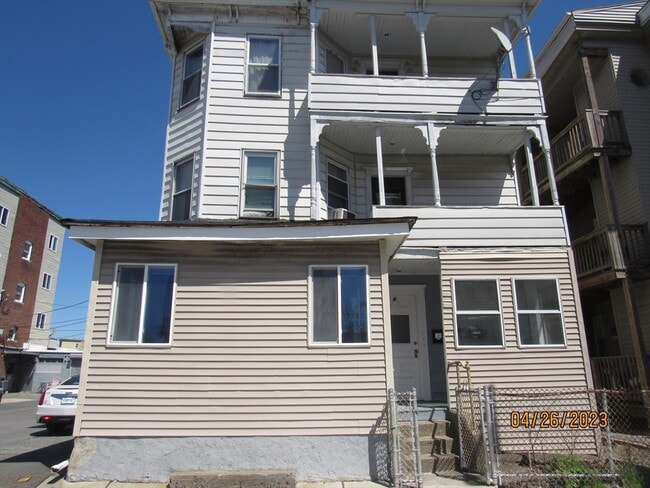 property at 4 Plum St