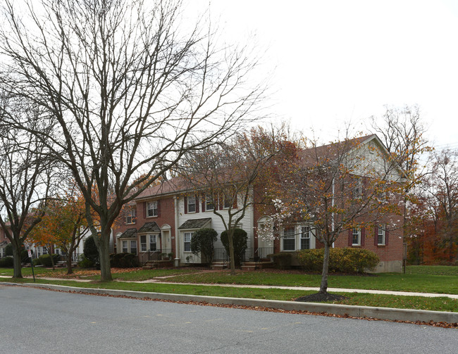 Greenville Place in Wilmington, DE - Foto de edificio - Building Photo