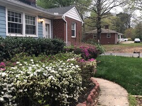 6241 Forest Hill Ave in Richmond, VA - Foto de edificio - Building Photo