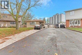 67 Kimberly Crescent in Kitchener, ON - Building Photo - Building Photo