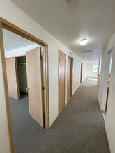 5550 Glenridge Wy in Klamath Falls, OR - Building Photo - Building Photo
