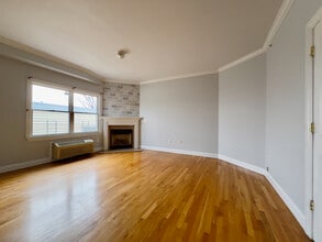 301 68th St, Unit 5 in Guttenberg, NJ - Foto de edificio - Building Photo