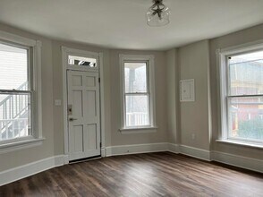 2005 N 2nd St, Unit 2 in Harrisburg, PA - Building Photo - Building Photo