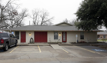 Lakeridge Apartments in Mabank, TX - Building Photo - Building Photo