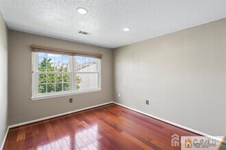 834 Edpas Rd in New Brunswick, NJ - Building Photo - Building Photo