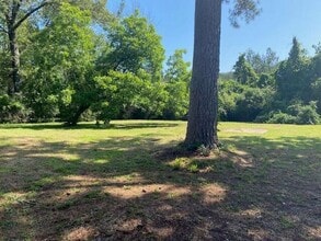 3646 Southland Dr in Jackson, MS - Building Photo - Building Photo