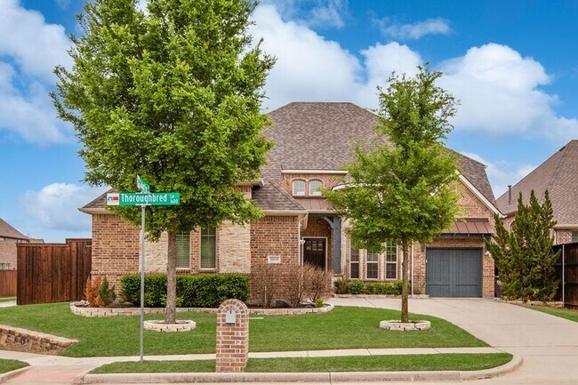 property at 1614 Thoroughbred Ln
