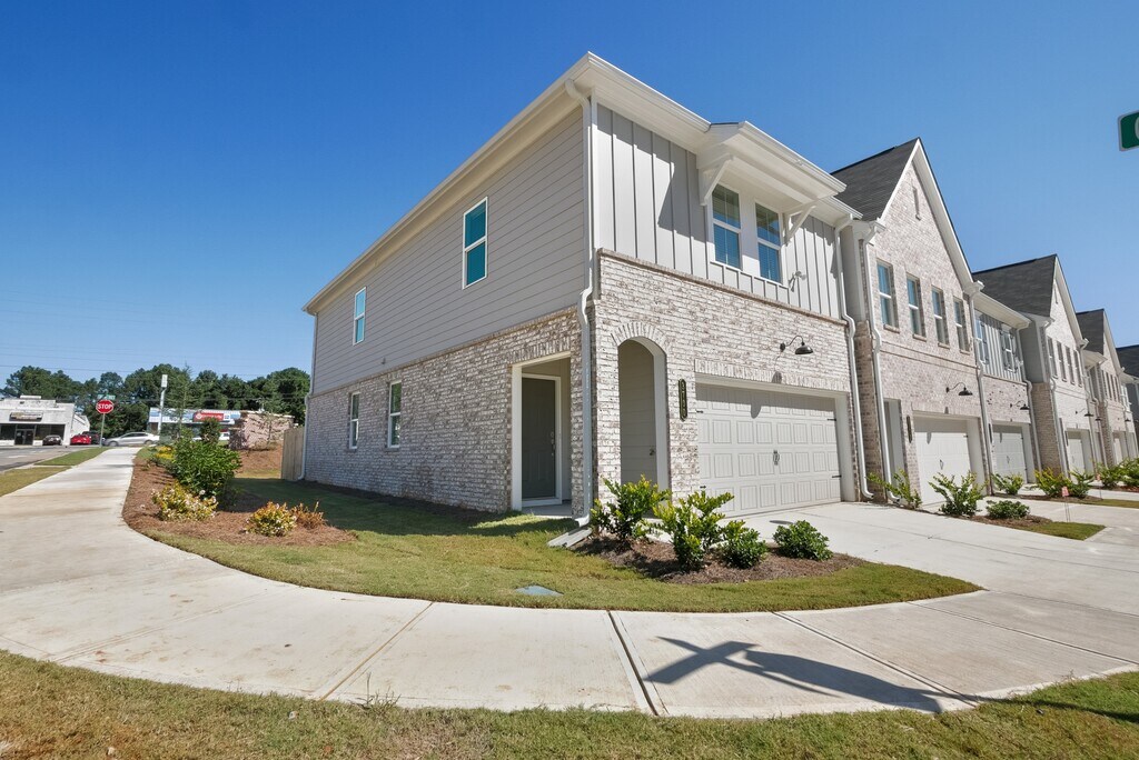 Bridlewood Apartments in Douglasville, GA
