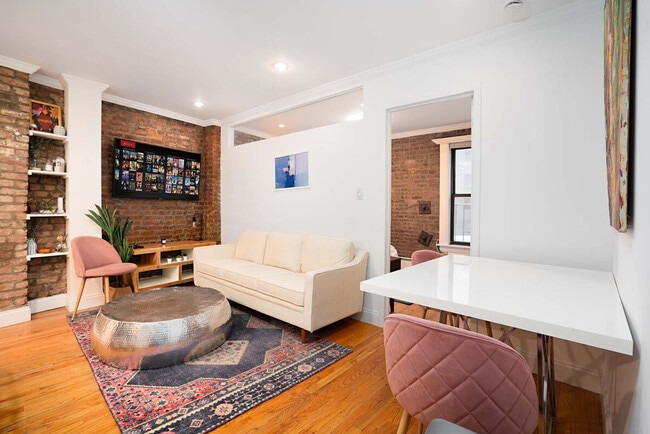 5 Avenue A in New York, NY - Building Photo - Building Photo