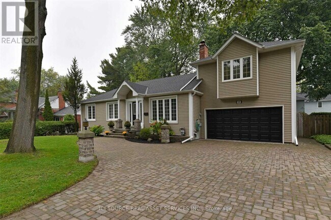property at 156 Mineola Rd E