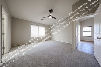 3955 E Blue Sage Ct in Gilbert, AZ - Building Photo - Building Photo