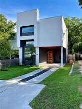 409 Clover Ct in Austin, TX - Building Photo - Building Photo