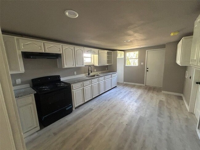 property at 5734 Grant Ave