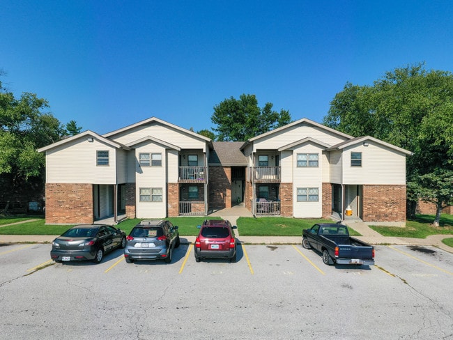 Keeneland Downs Apartments