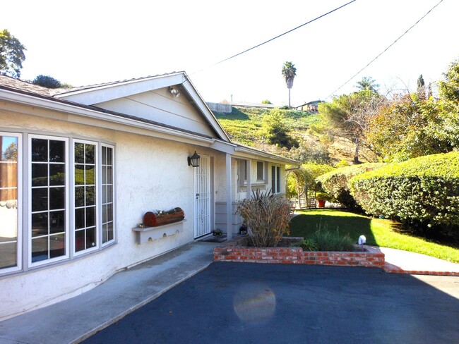 2805 Turnbull St in Oceanside, CA - Building Photo - Building Photo