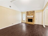 22802 Bayleaf Dr in Spring, TX - Building Photo - Building Photo