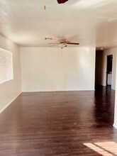 3400 15th St W in Rosamond, CA - Foto de edificio - Building Photo