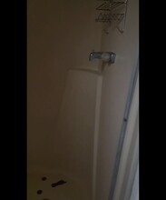 412 Cottonwood Church Rd in Rosenberg, TX - Foto de edificio - Building Photo