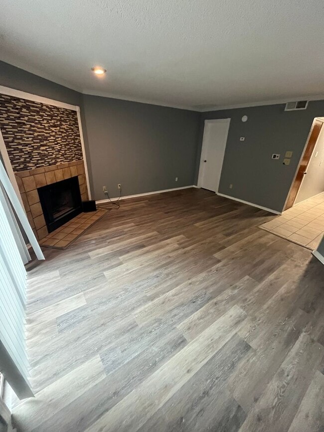 6737 S Peoria Ave in Tulsa, OK - Building Photo - Building Photo