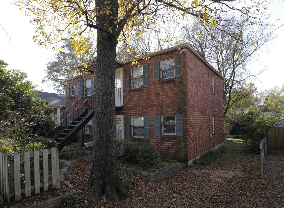809 Marcus St in Atlanta, GA - Foto de edificio