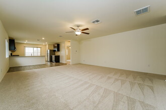 12946 N Ong Dr in Marana, AZ - Building Photo - Building Photo