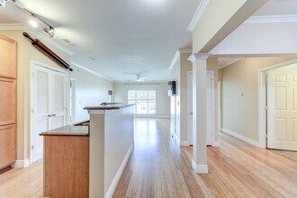 1270 Strassner Dr in Brentwood, MO - Building Photo - Building Photo
