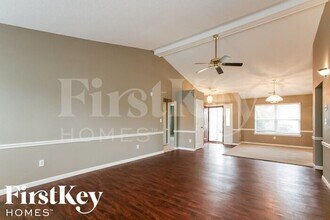 19209 Prairie Crossing Dr in Noblesville, IN - Building Photo - Building Photo