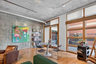 877 Island Ave, Unit 218 in San Diego, CA - Building Photo - Building Photo