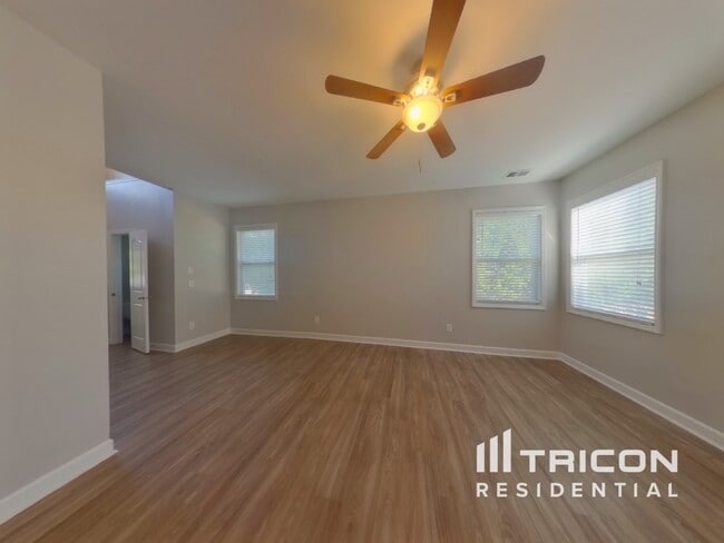 806 Simones Ct in Statesville, NC - Building Photo - Building Photo