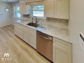 1511 W Del Webb Blvd in Sun City Center, FL - Building Photo - Building Photo