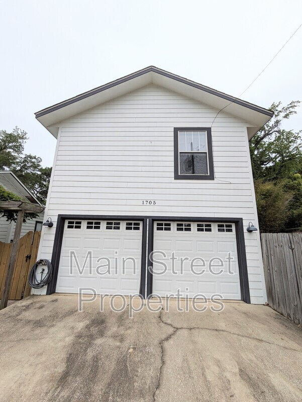 property at 1705 N 17th Ave