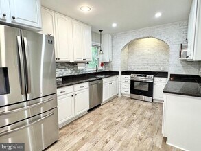 15793 Moncure Dr in Montclair, VA - Building Photo - Building Photo
