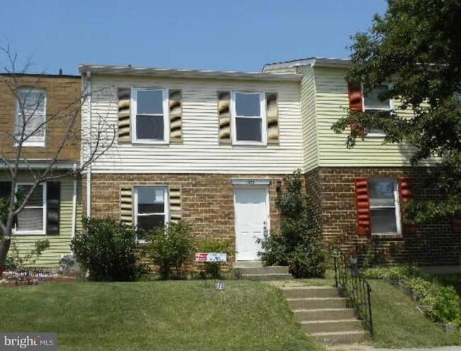 property at 1802 Jaybird Ct