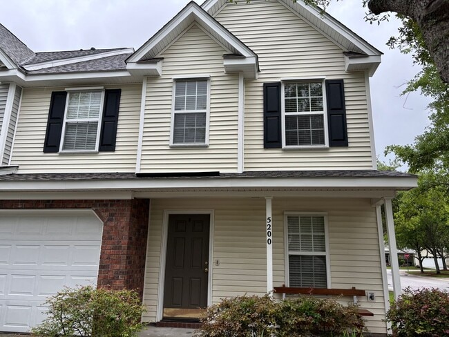 property at 5200 Fernland Way