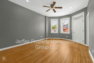 2524 W Cortez St in Chicago, IL - Building Photo - Building Photo