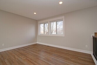 6082 Kalland Cir NE in Albertville, MN - Building Photo - Building Photo
