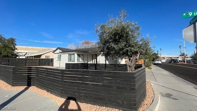 402 N 9th St in Las Vegas, NV - Building Photo - Building Photo